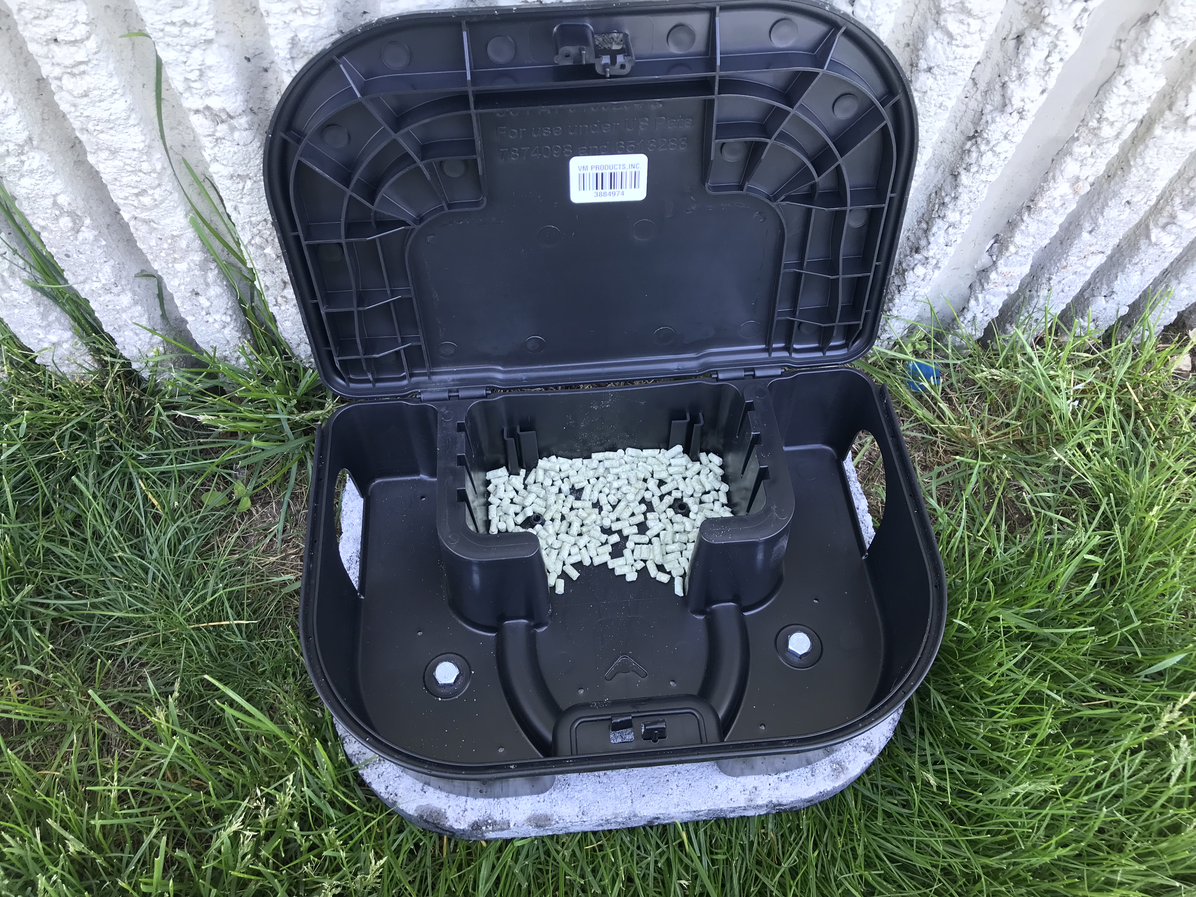 vole trapping station how to get rid of voles